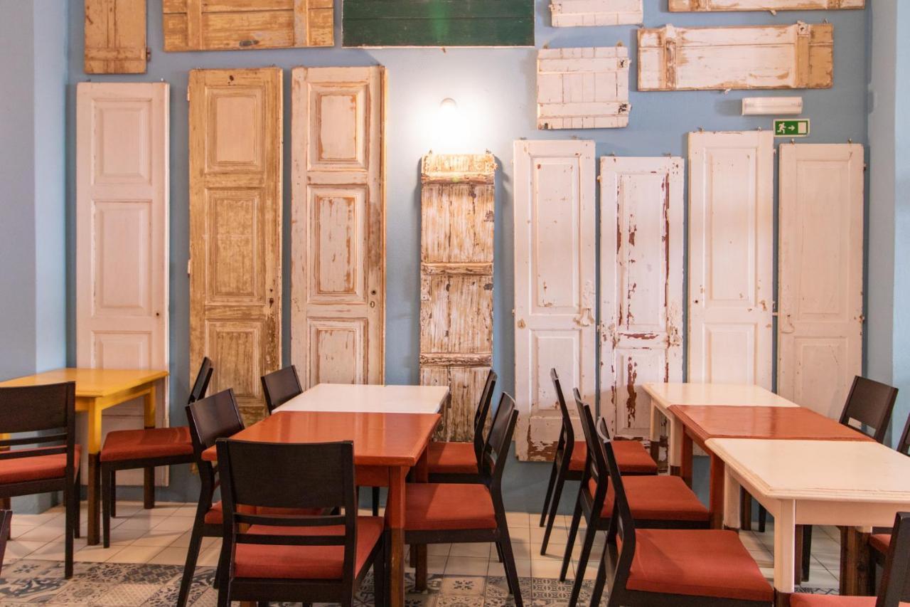 Tilia Hostel Фару Екстер'єр фото